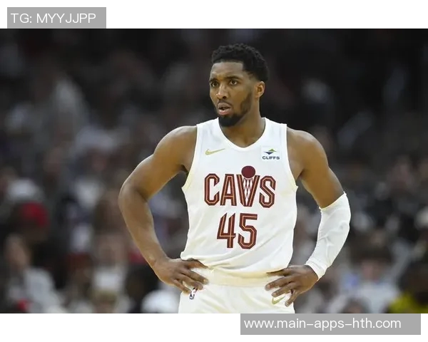 米切尔半场状态未热身9投仅3中三分1中3仅得8分助攻表现平平